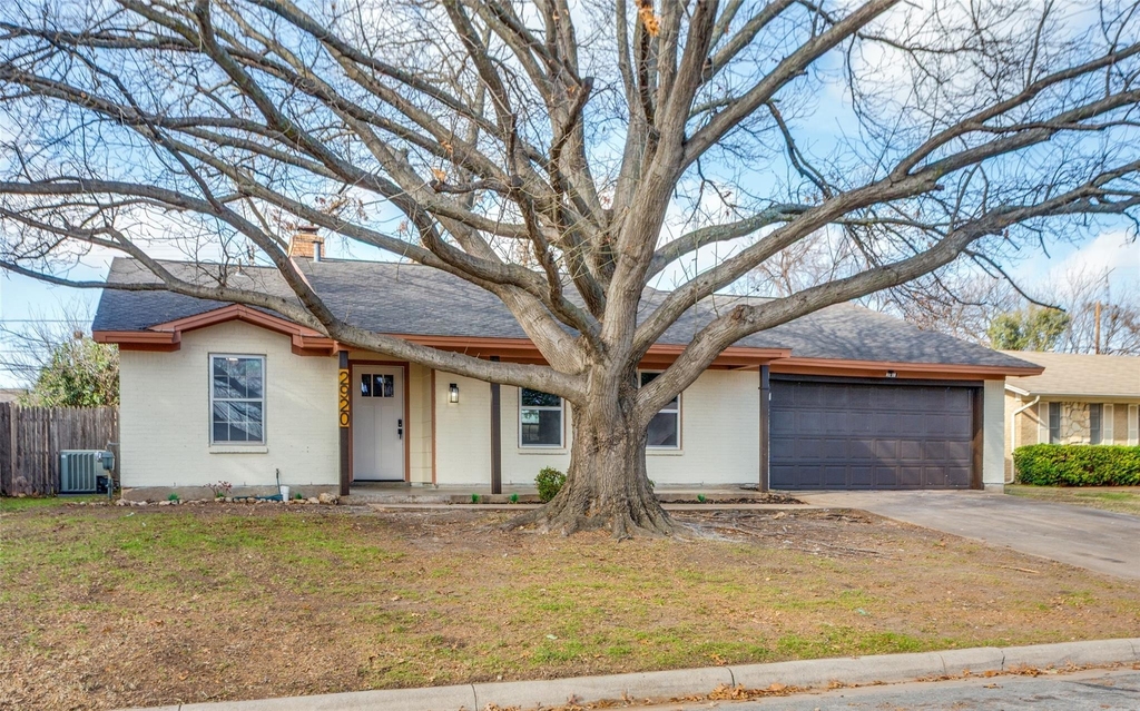 2920 Choctaw Trail - Photo 0