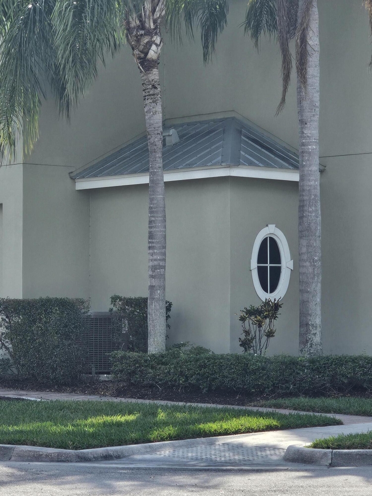 10451 Sw Academic Way - Photo 0
