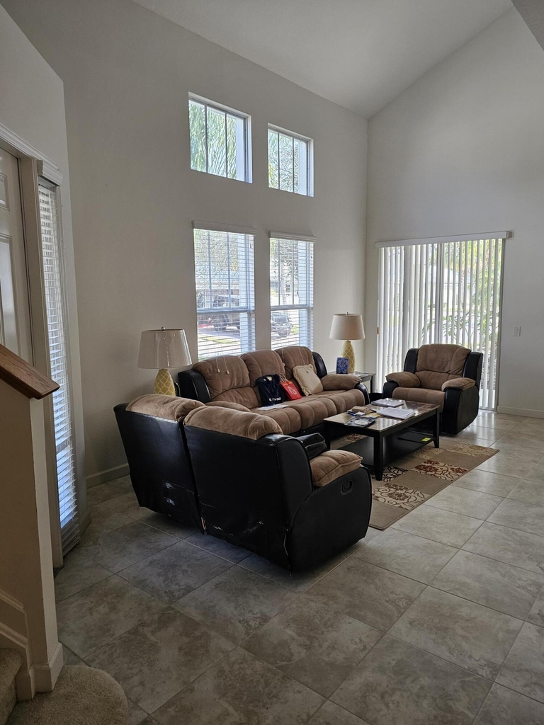 10451 Sw Academic Way - Photo 1