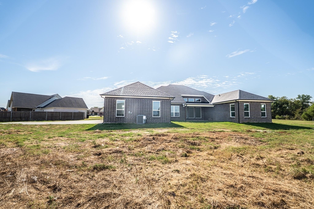 2147 Heath Street - Photo 33