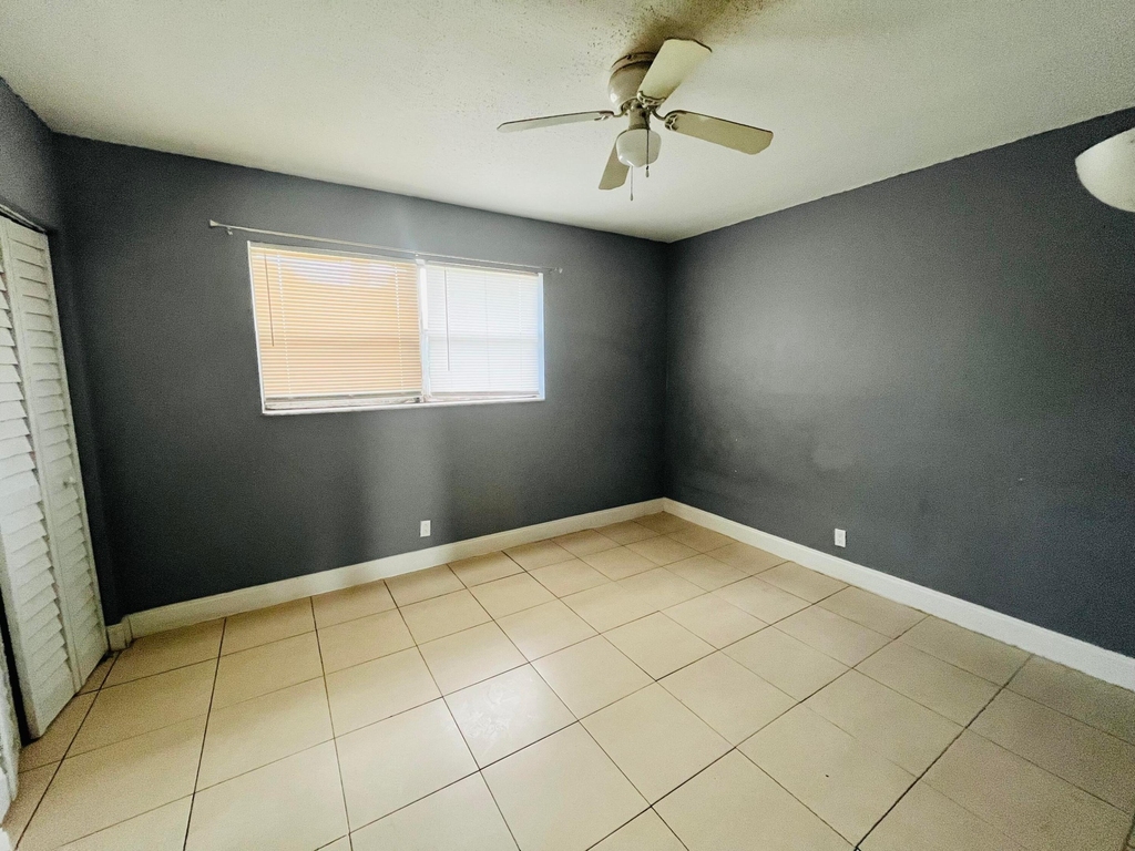 635 Sw 20th Court N - Photo 3
