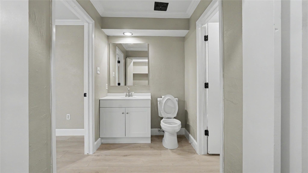 2755 Parkchester Drive - Photo 7