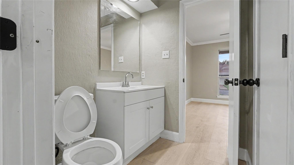 2755 Parkchester Drive - Photo 9