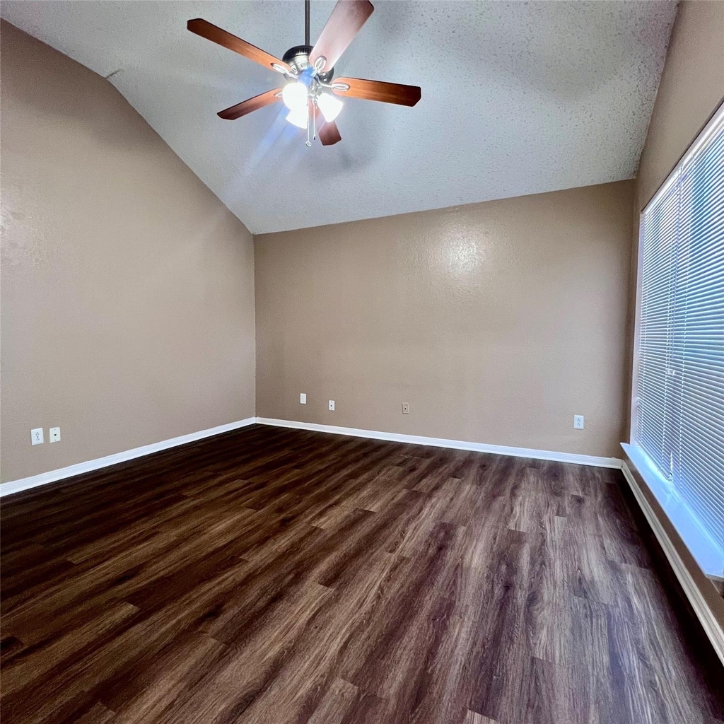 205 Sunset Drive - Photo 13
