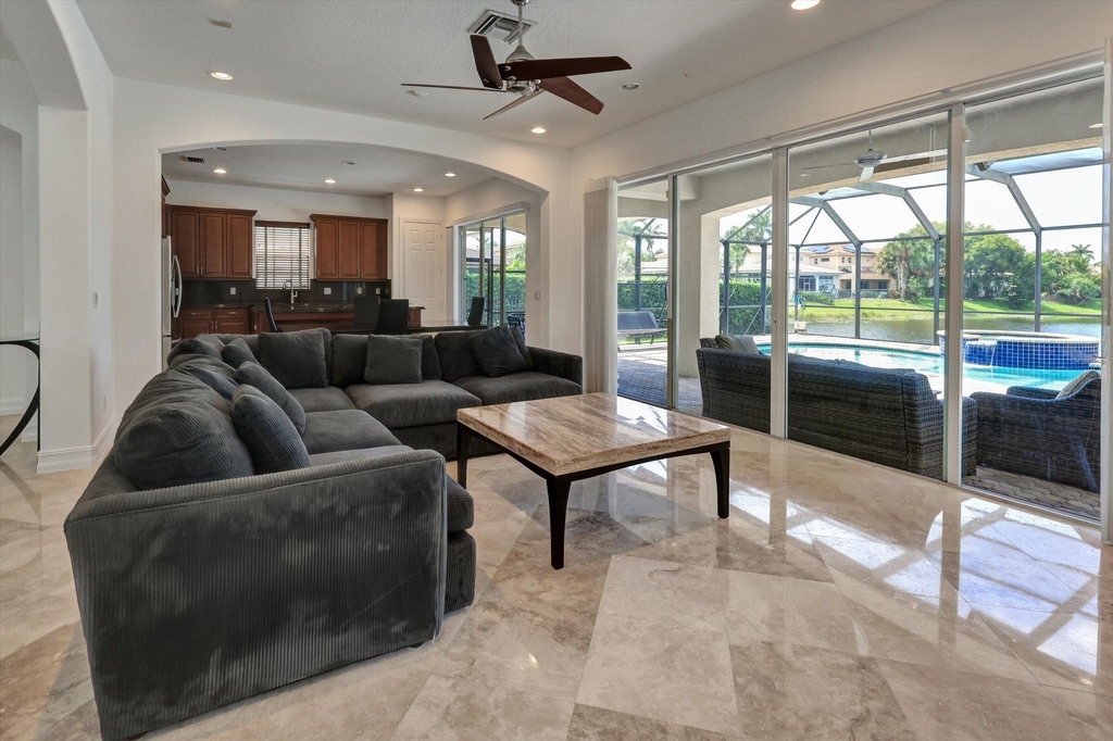 10640 Nw 83rd Court Nw - Photo 17