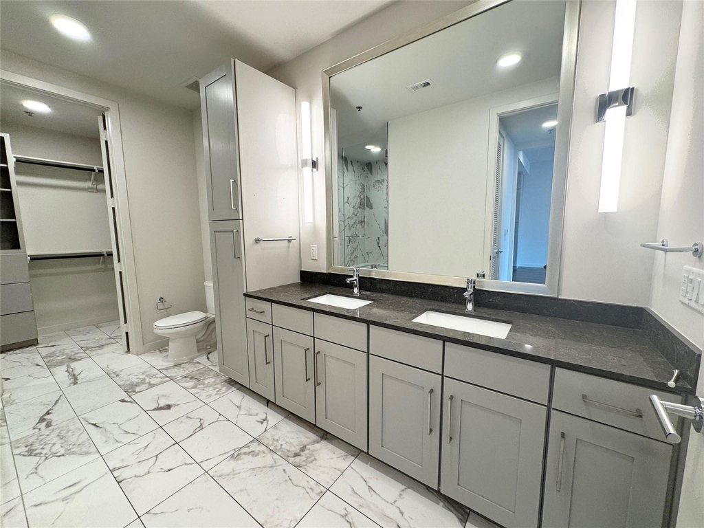 6911 Cowboys Way - Photo 4