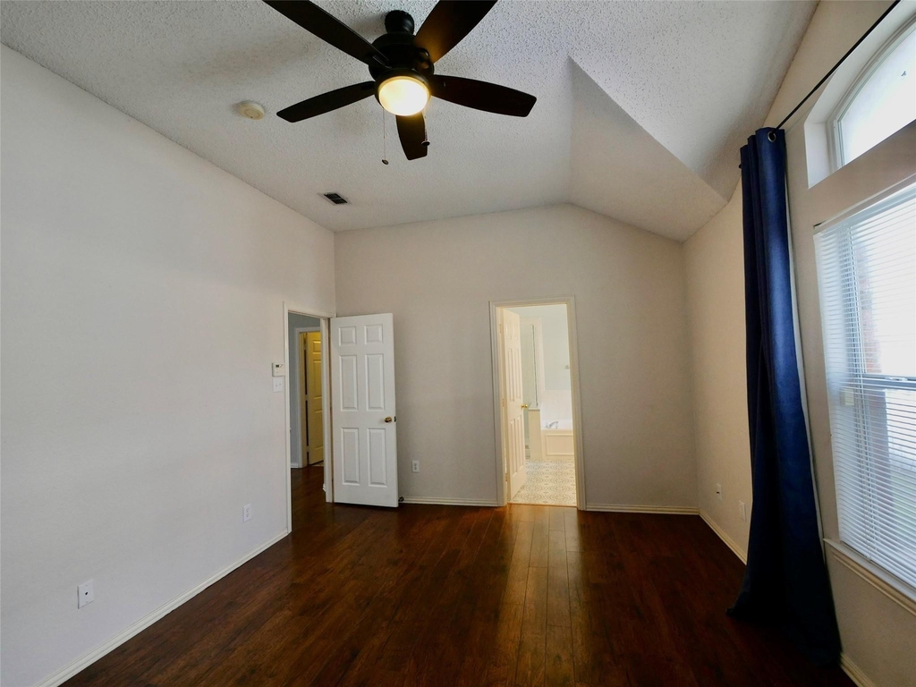4502 Highlands Drive - Photo 14