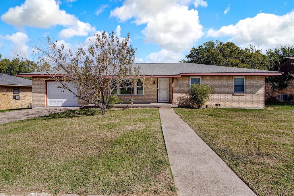107 Pine Street - Photo 0