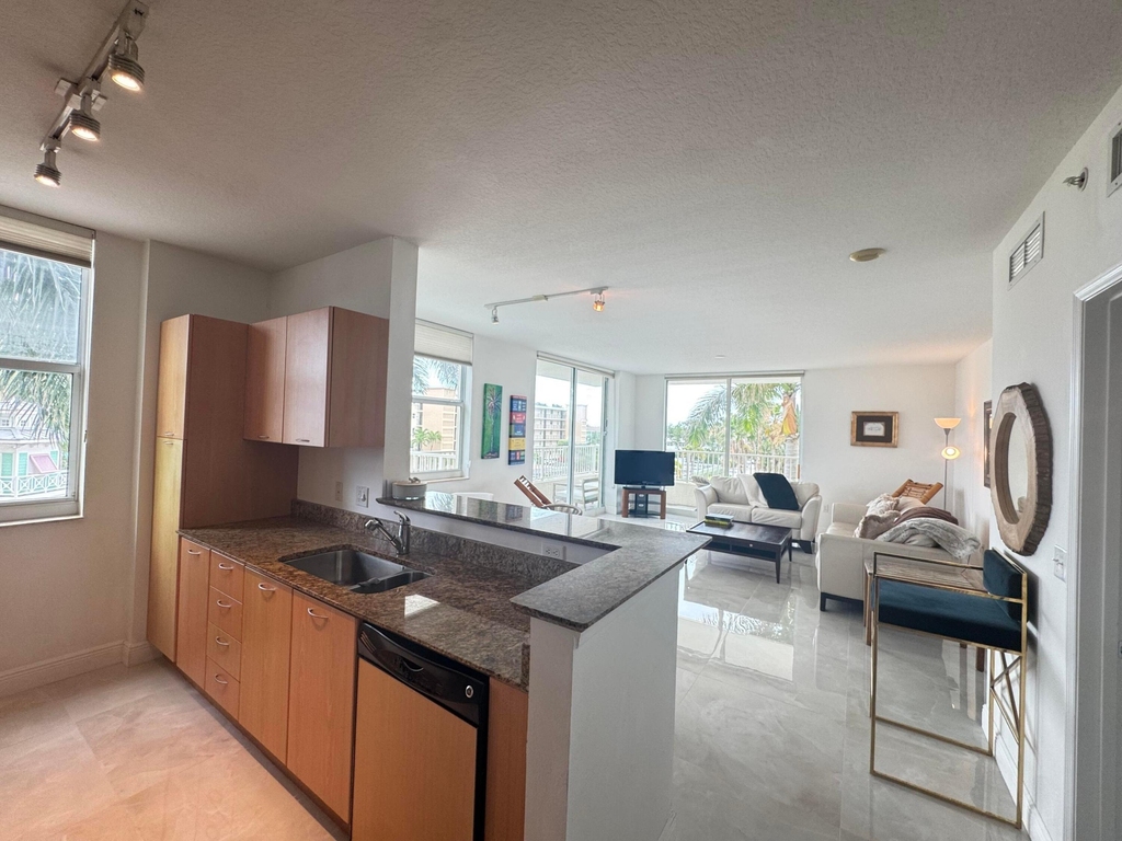 100 Ne 6th Street - Photo 6