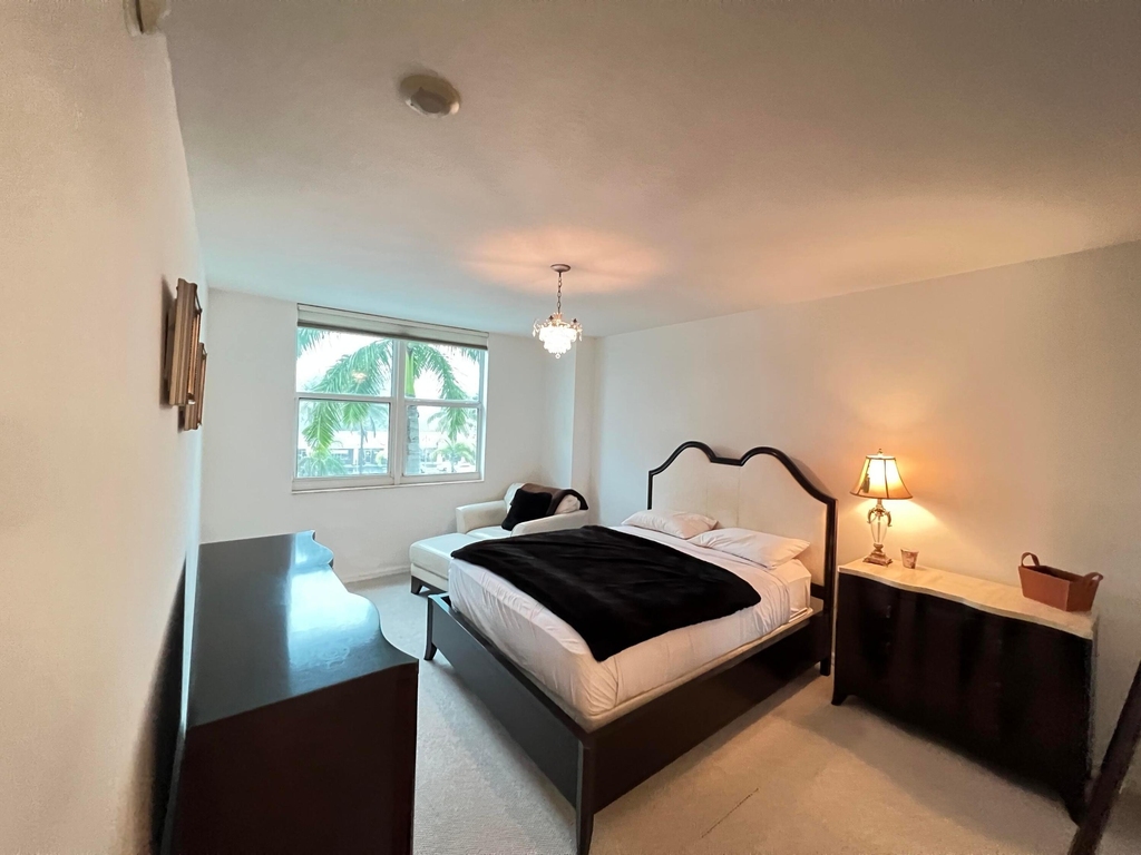 100 Ne 6th Street - Photo 12