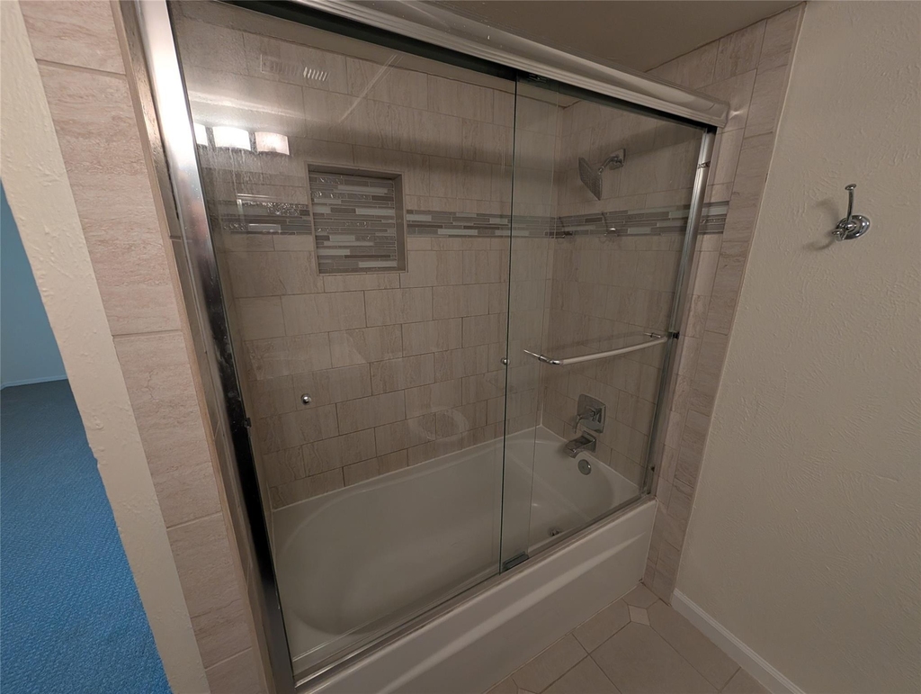 5200 Martel Avenue - Photo 14