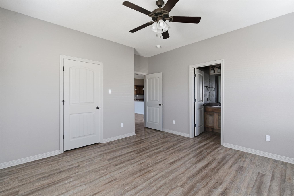101 W Capps Street - Photo 12