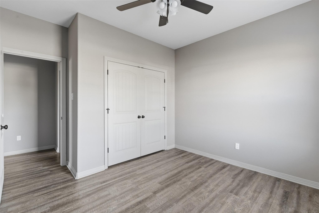 101 W Capps Street - Photo 15