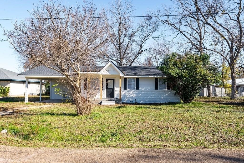 208 N Coleman Street - Photo 2