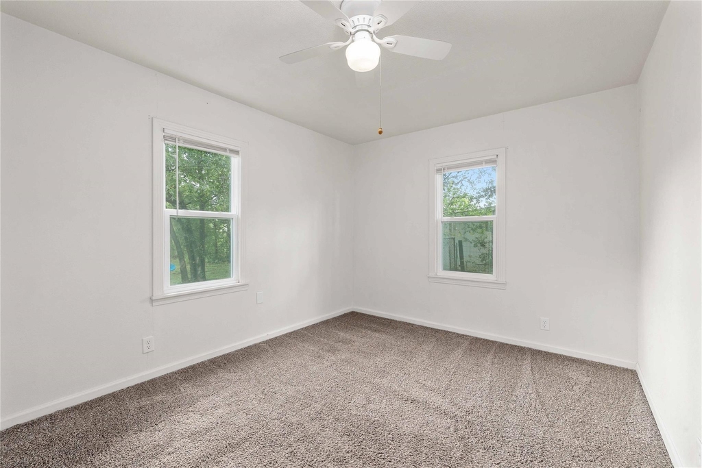 204 Northline Drive - Photo 13