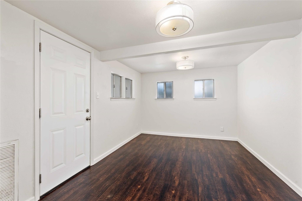204 Northline Drive - Photo 10