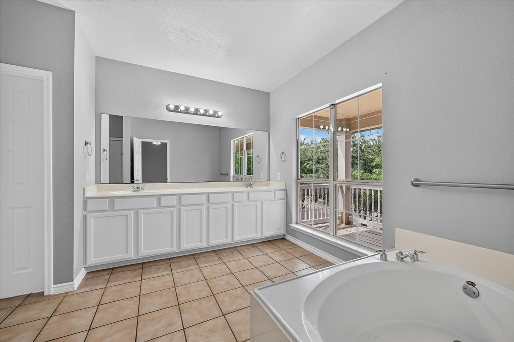 1013 Wenk Drive - Photo 19