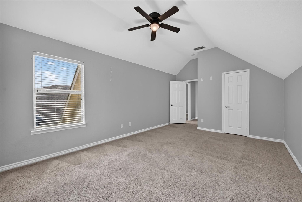 1013 Wenk Drive - Photo 16
