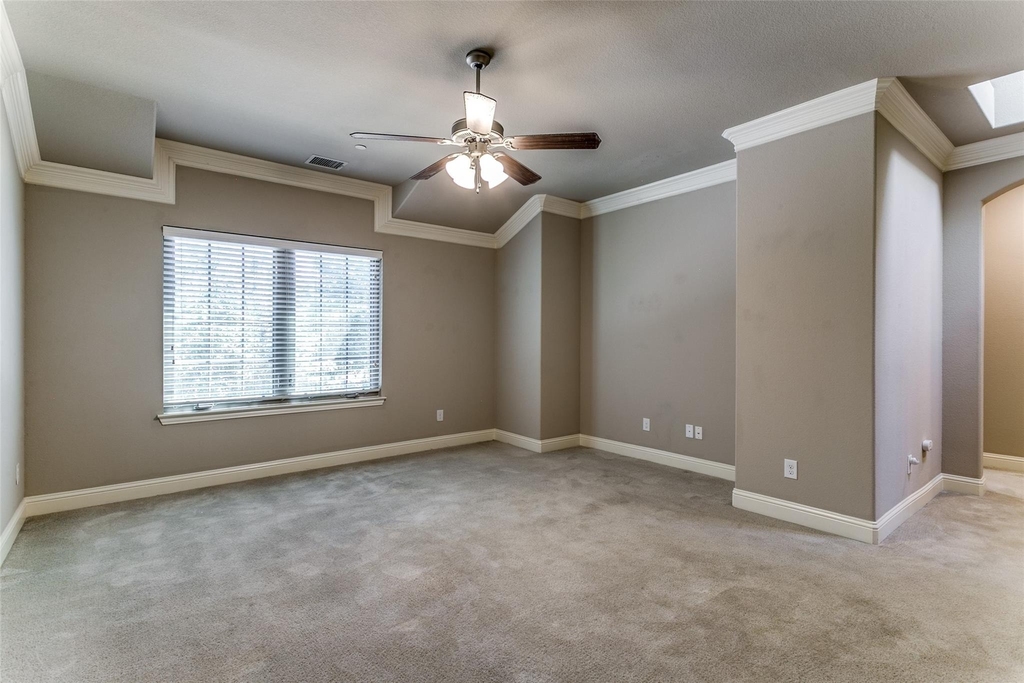 809 Milton Way - Photo 6