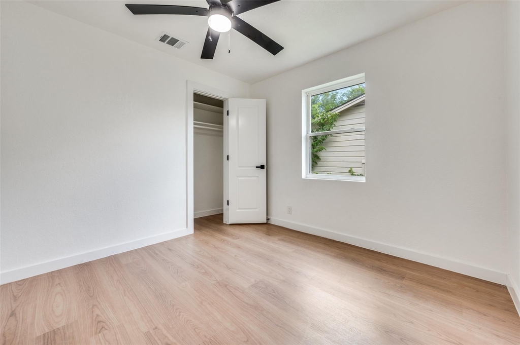 1646 Jackson Street - Photo 8