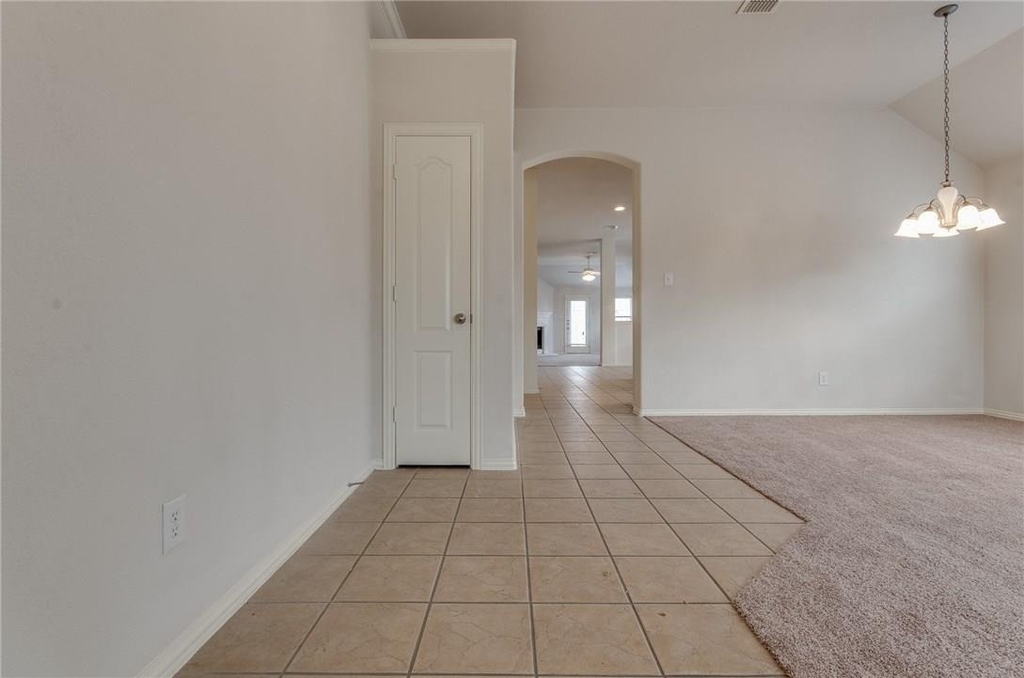 2717 Sunlight Drive - Photo 2