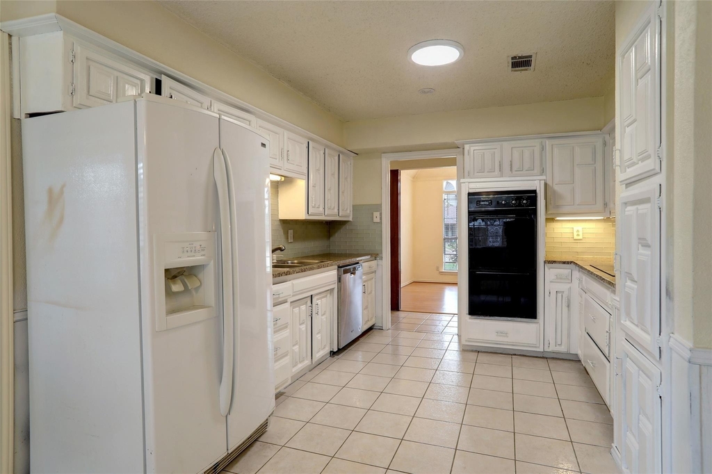 3913 Sandia Drive - Photo 6