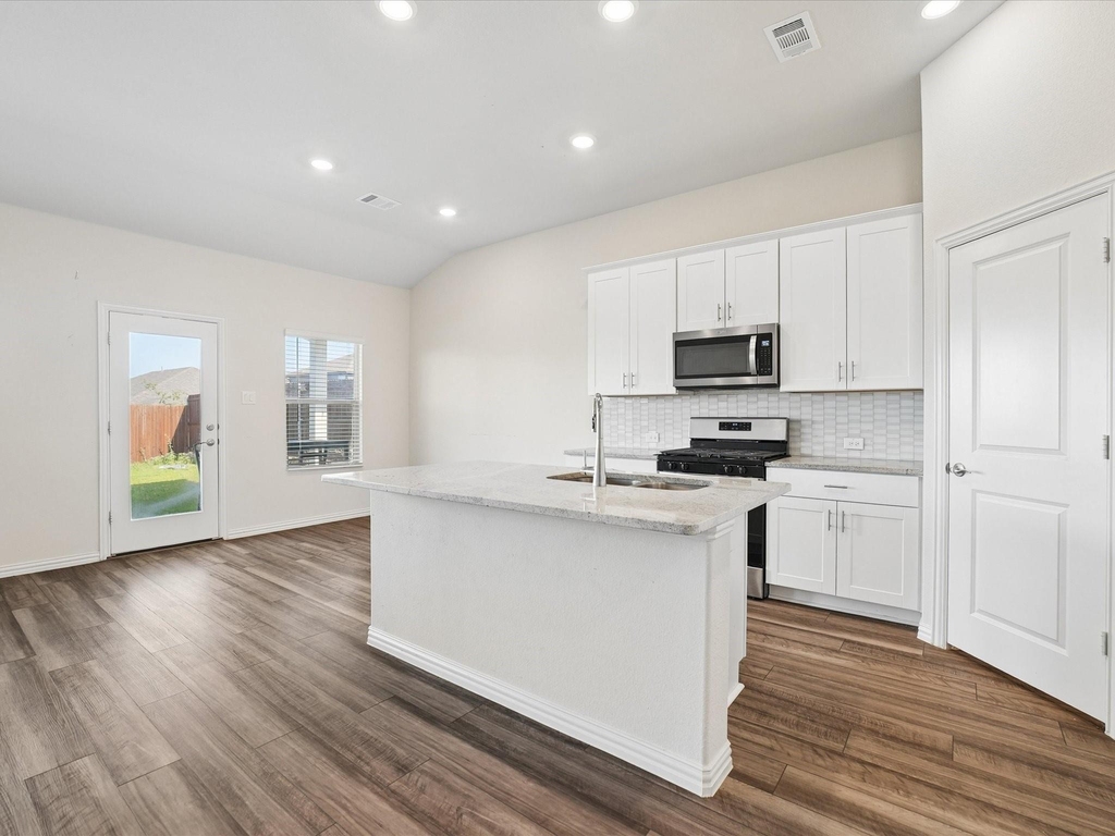 10529 Tuxinaw Trail - Photo 8