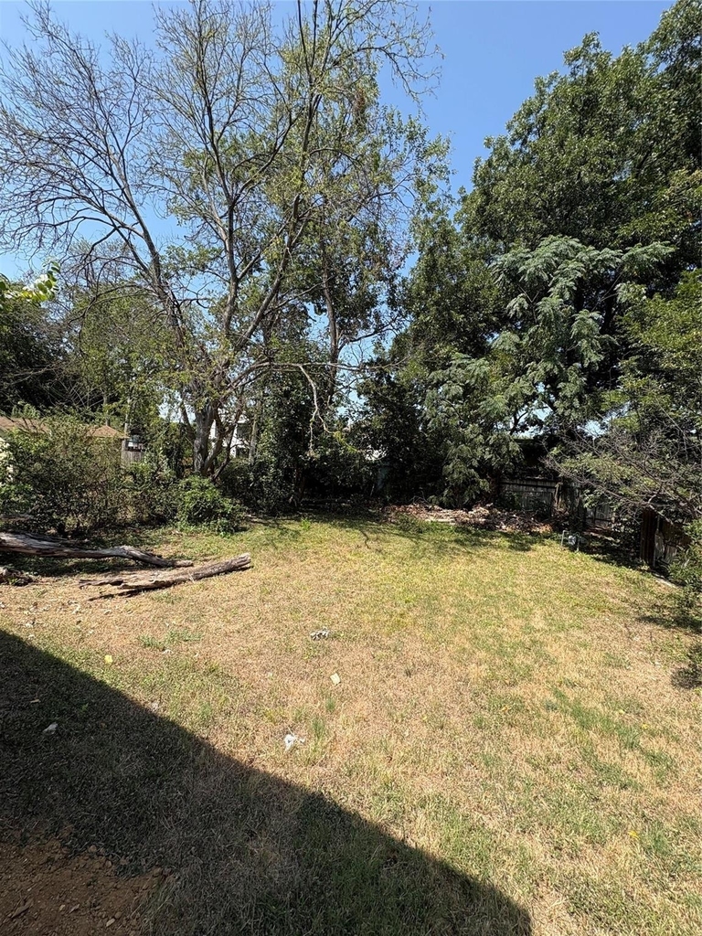 549 Neomi Avenue - Photo 12