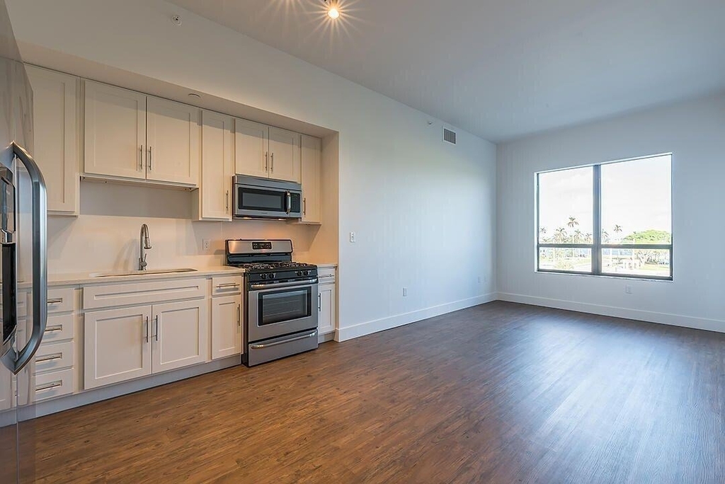 312 23rd Street - Photo 8