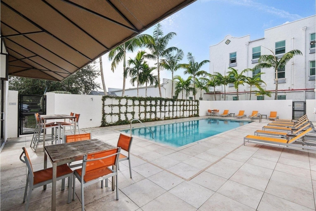 312 23rd Street - Photo 2