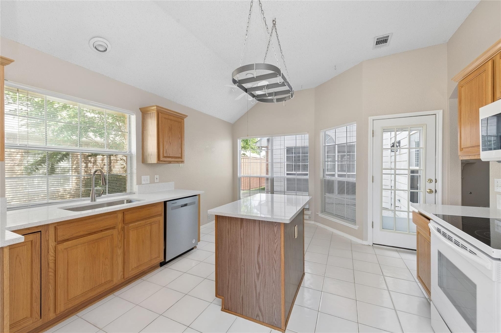 10613 Brandenberg Drive - Photo 12