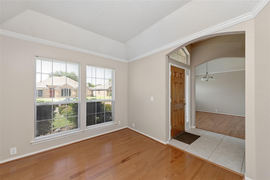 10613 Brandenberg Drive - Photo 6