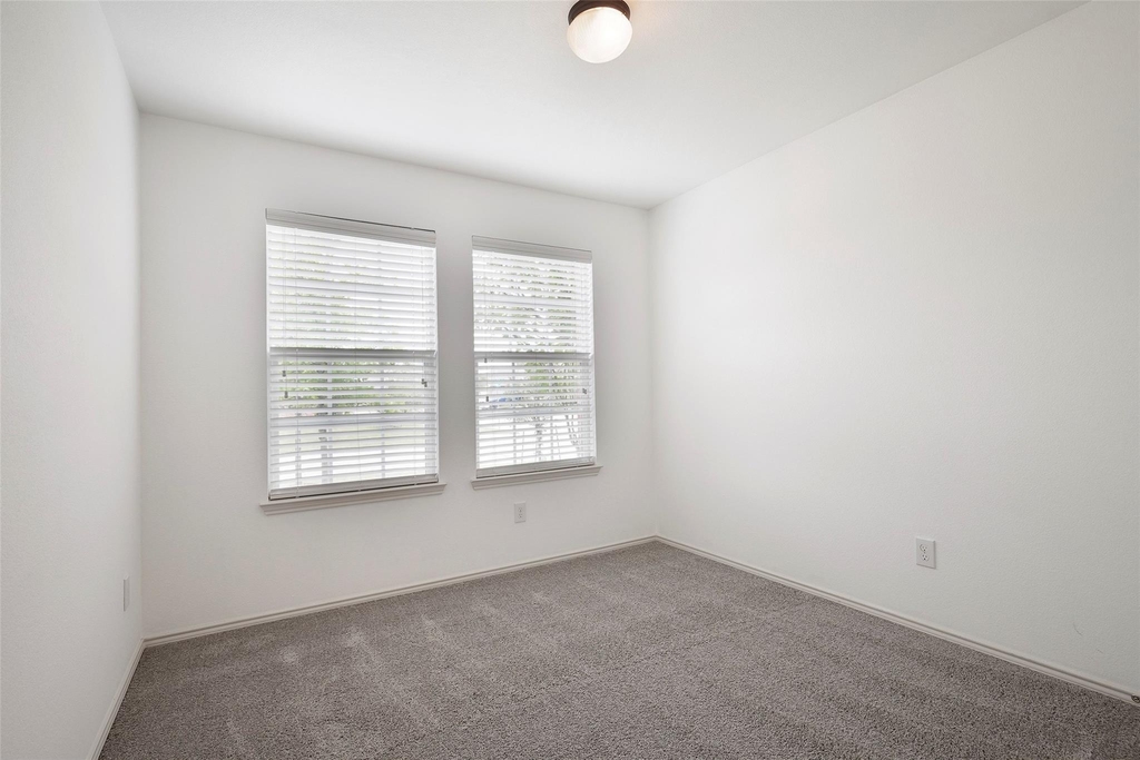 1505 Lone Pine Drive - Photo 20