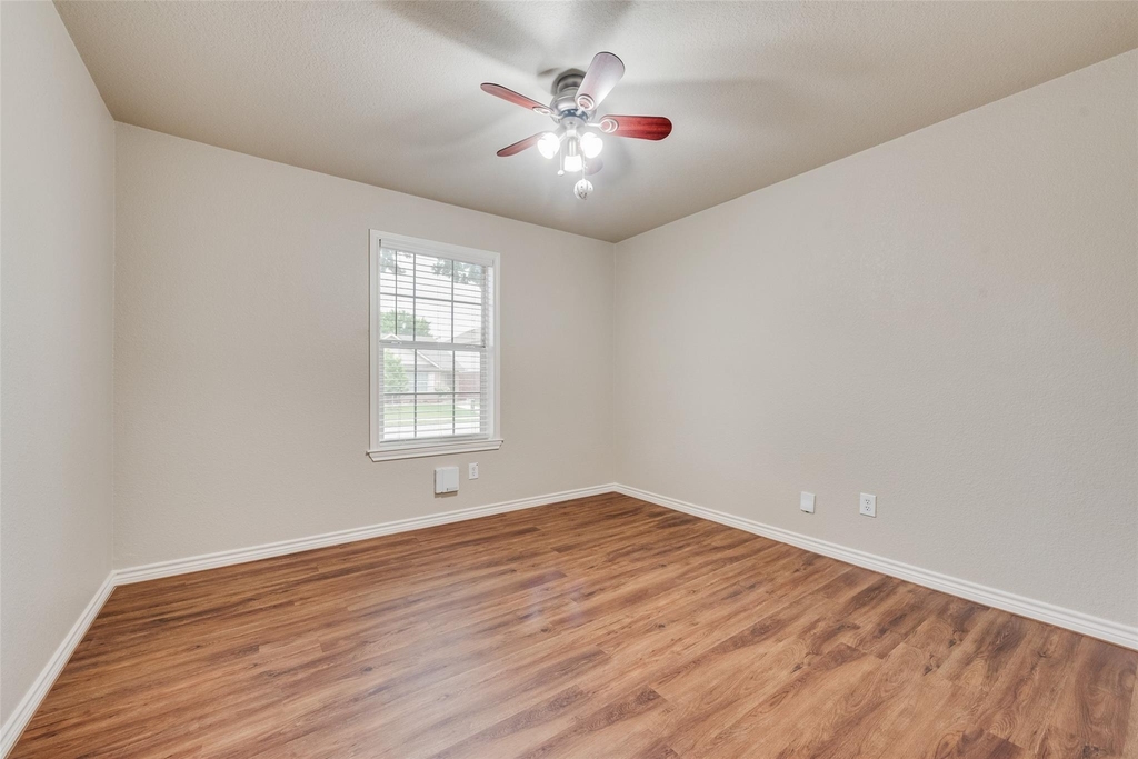 9005 Stewart Street - Photo 9