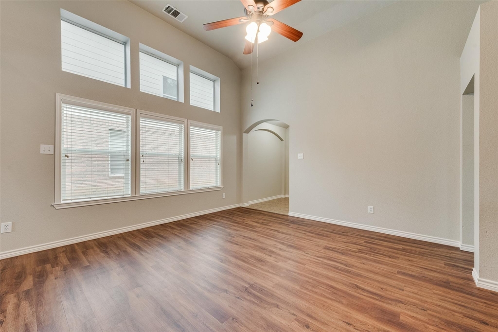 9005 Stewart Street - Photo 3