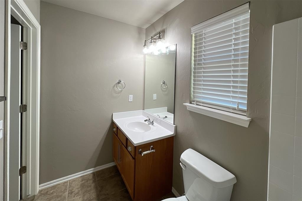 7804 Bennie Terrace - Photo 10