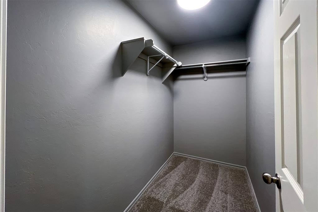 7802 Bennie Terrace - Photo 16
