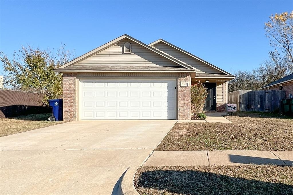 7802 Bennie Terrace - Photo 0