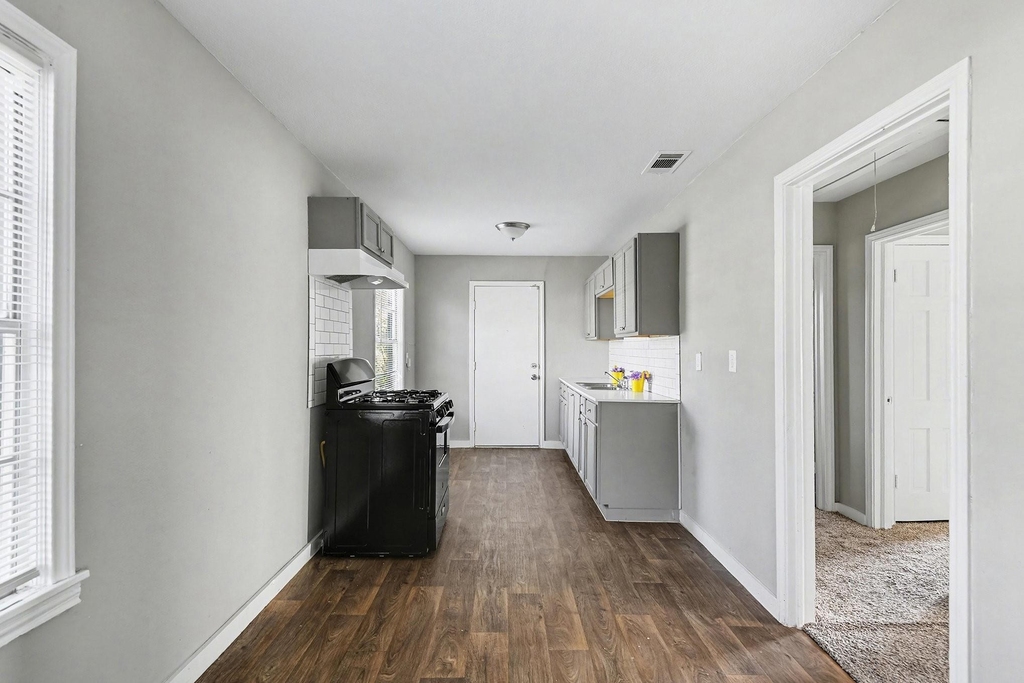 5129 Penrod Court - Photo 10