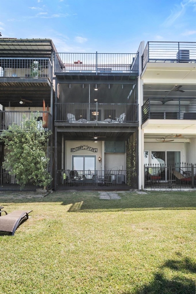 3928 Mediterranean Street - Photo 2