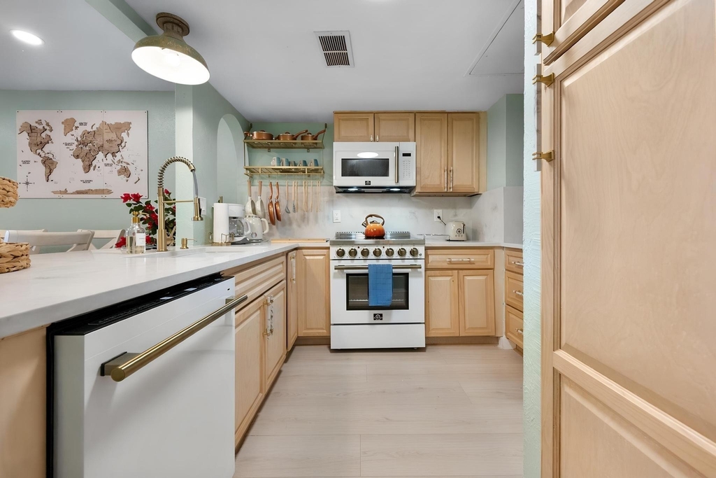 3928 Mediterranean Street - Photo 18