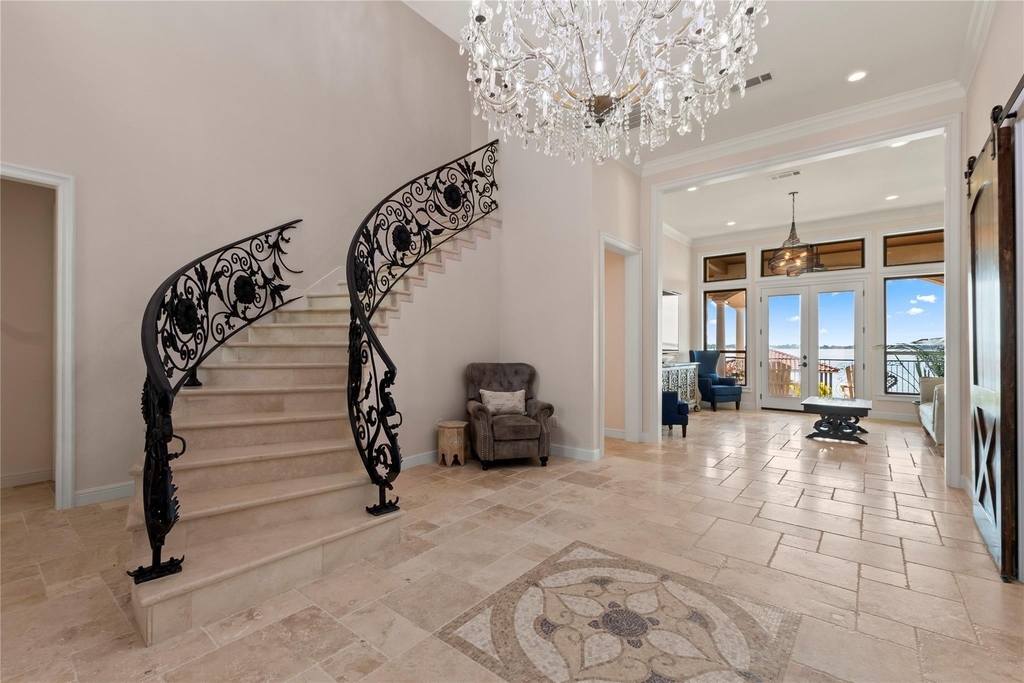 204 Pinnacle Club Place - Photo 3