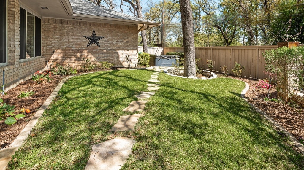 805 Crowley Road - Photo 25