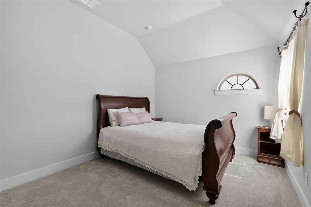 2036 Valencia Drive - Photo 34
