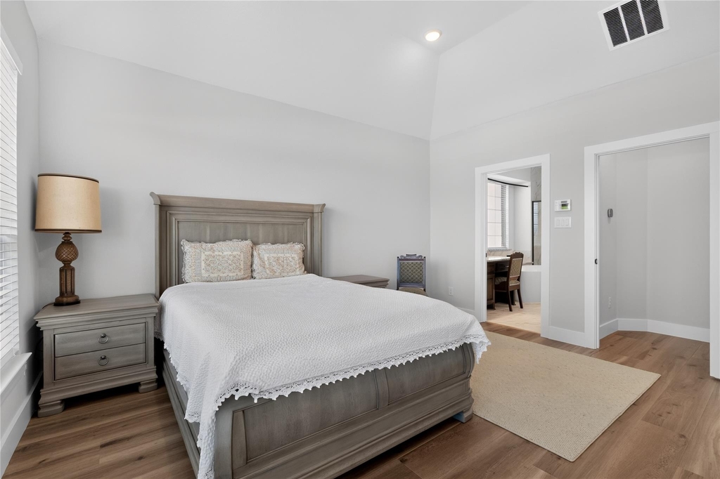 2036 Valencia Drive - Photo 24