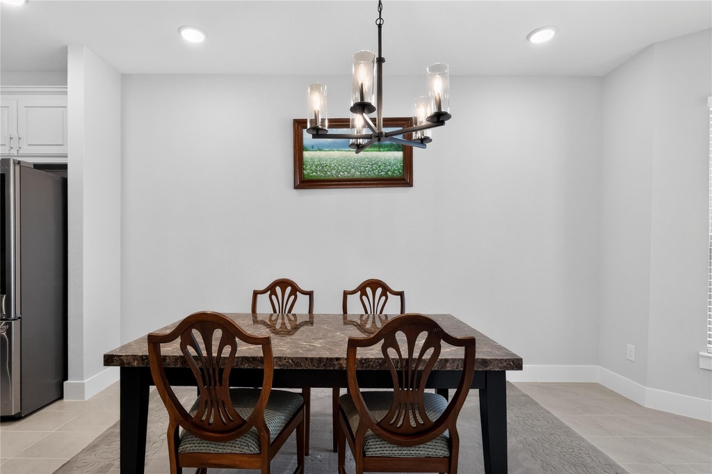 2036 Valencia Drive - Photo 19