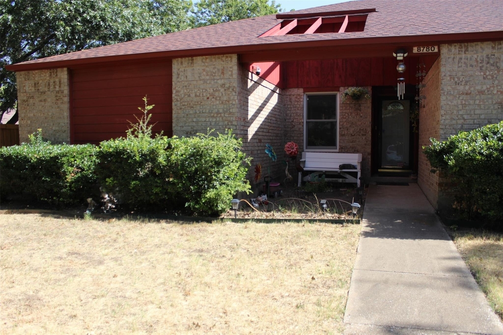 8780 Kimberly Lane - Photo 0