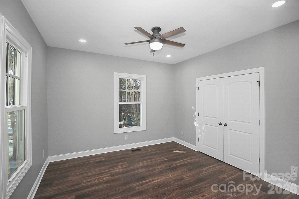 701 S York Street - Photo 15