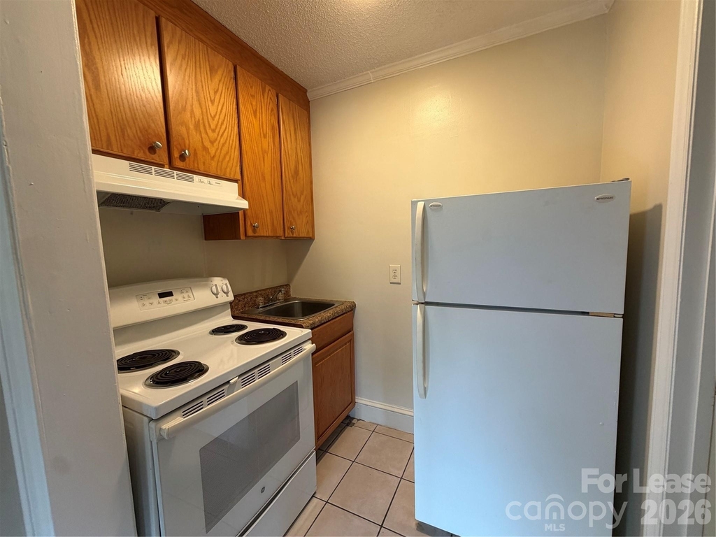 908 W Front Street - Photo 4
