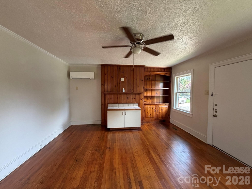 908 W Front Street - Photo 2